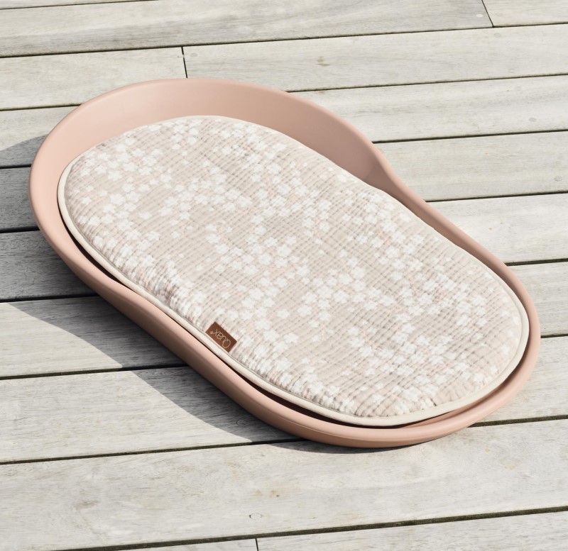 Ružová prebaľovacia podložka Quax Mamee